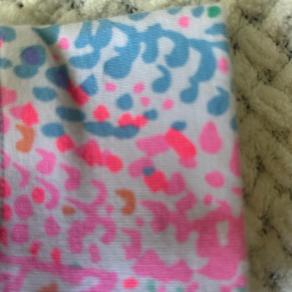 Lilly Pulitzer zip up pullover with front pocket. Mint green/vibrant pinks. XXS - Picture 5 of 16